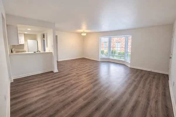 $975 | 217 Church Street, Unit 104, Galveston, TX 77550