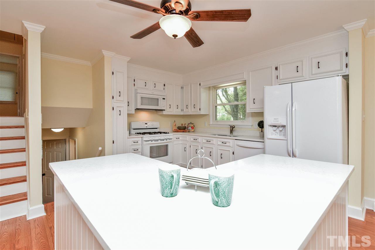 5612 Laniel Court Raleigh, NC 27612 - Photo 12 of 25 Quartz Counter!