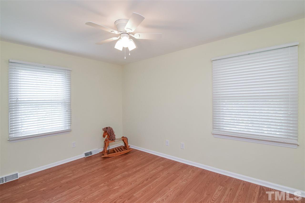 5612 Laniel Court Raleigh, NC 27612 - Photo 16 of 25 Gallery Image 16