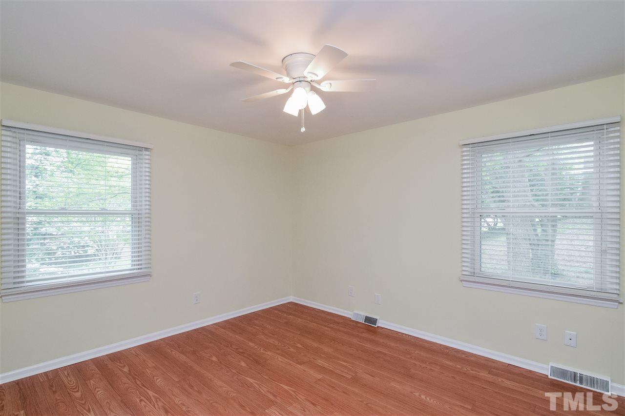 5612 Laniel Court Raleigh, NC 27612 - Photo 18 of 25 Gallery Image 18