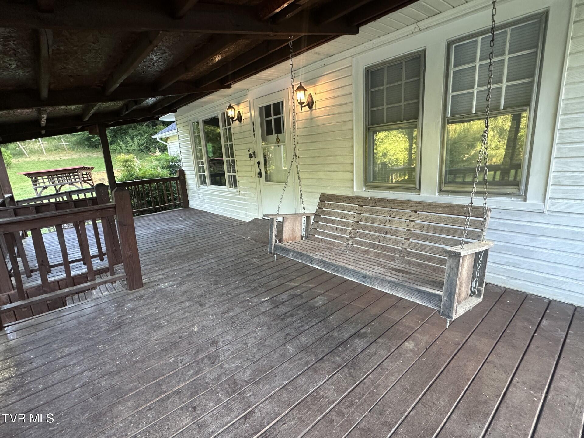224 Baileyton Road Greeneville, TN 37745 - Photo 5 of 48 25f0e997-63c4-4b93-b224-ac3570c7f4c7