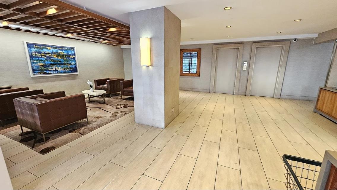 150 East 61st Street, Unit 2D Manhattan, NY 10065 - Photo 1 of 14