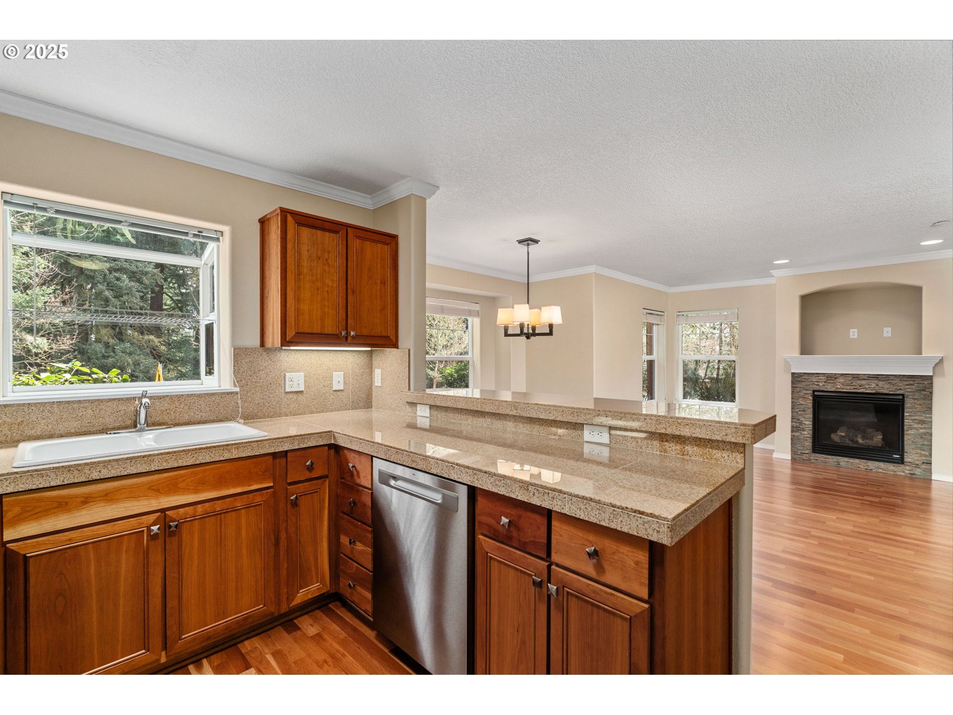 30406 Southwest Ruth Street, Unit 78 Wilsonville, OR 97070 - Photo 18 of 48 Kitchen
