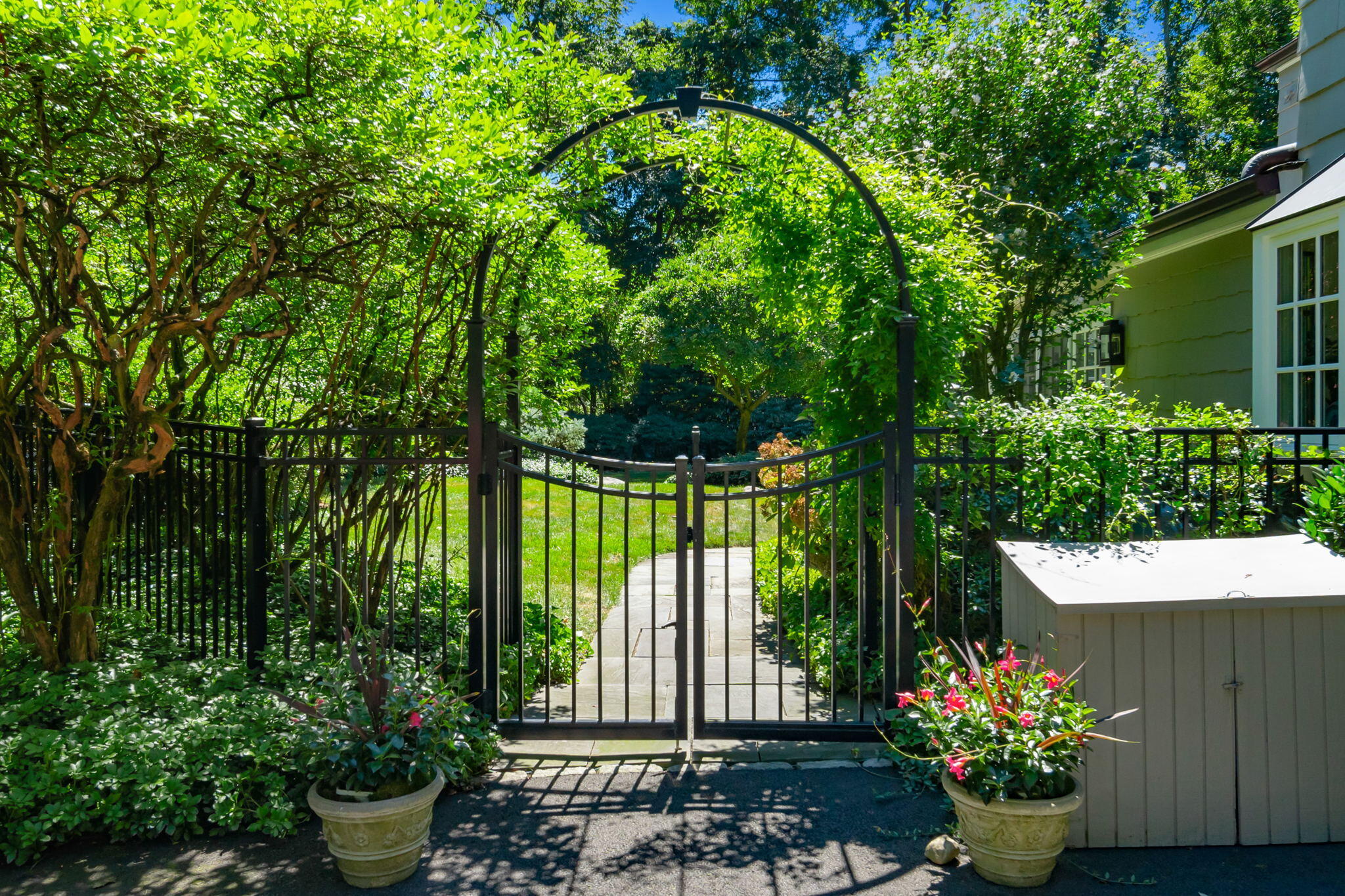 7 Point O Woods Road South Darien, CT 06820 - Photo 29 of 33 a view of a garden with seating area