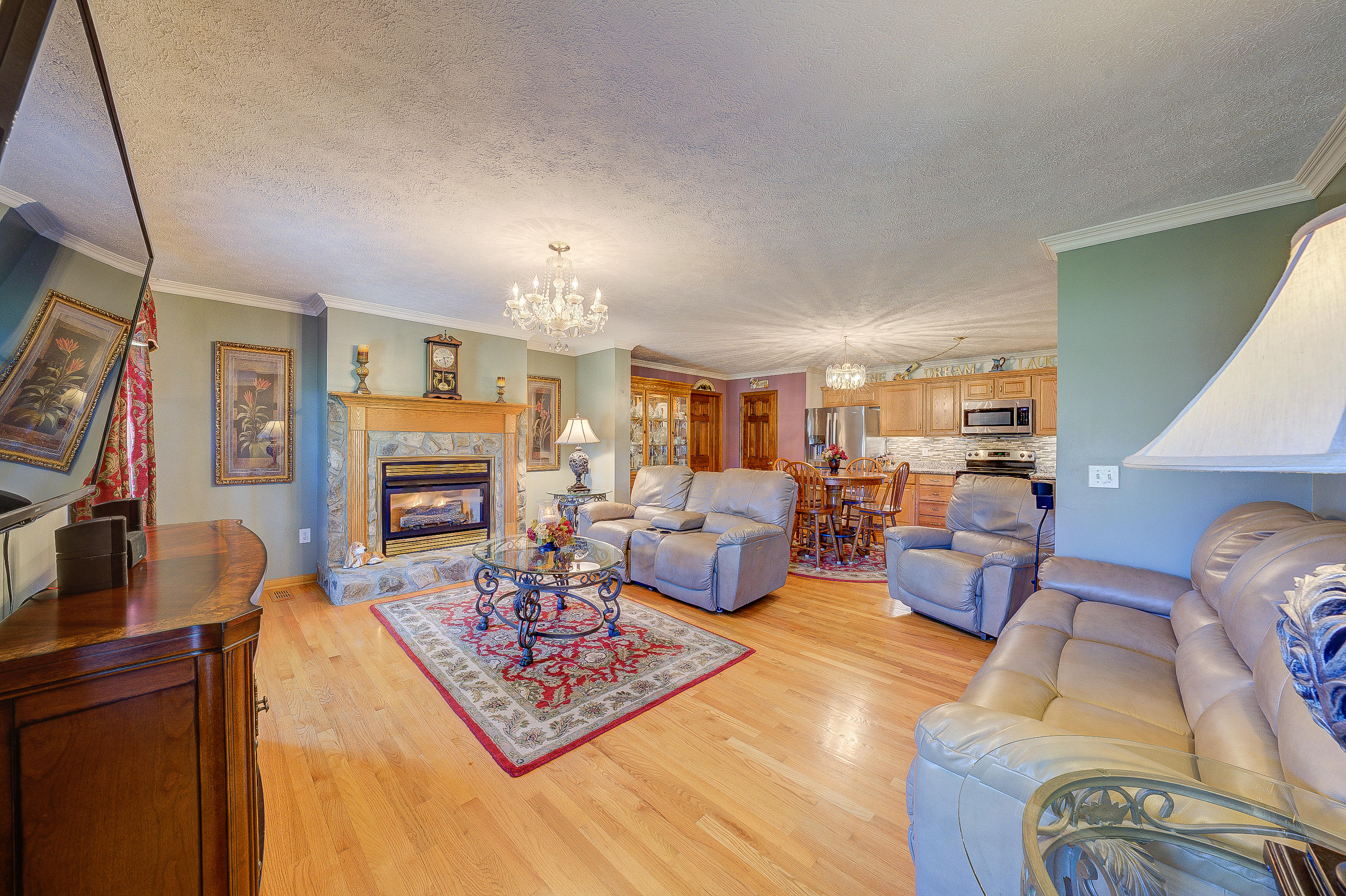 929 Farm View Road Glade Hill, VA 24092 - Photo 5 of 44 4 Living Room
