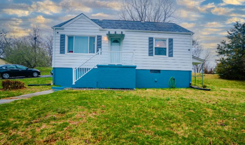 2819 Cannaday Road Northeast Roanoke, VA 24012 - Photo 1 of 21 2819 Cannaday