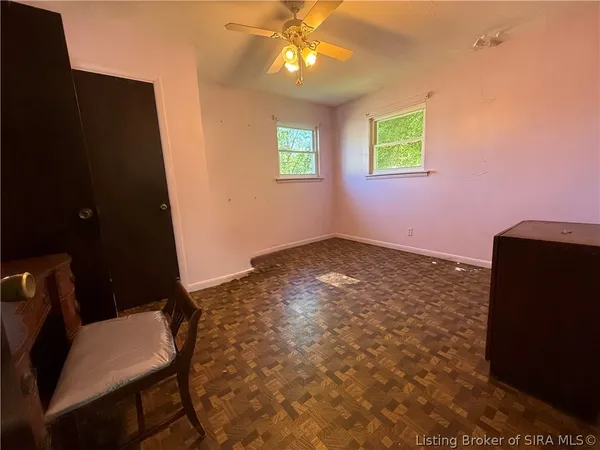 $173,500 | 806 Sharon Drive, Jeffersonville, IN 47130