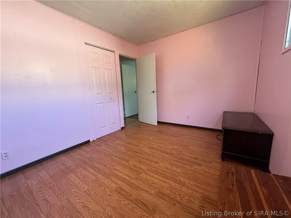 $173,500 | 806 Sharon Drive, Jeffersonville, IN 47130