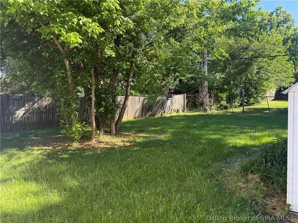 $173,500 | 806 Sharon Drive, Jeffersonville, IN 47130