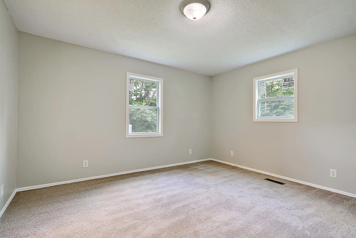 220 Lawrence Road Moncks Corner, SC 29461 - Photo 19 of 32 CREM_220 Lawrence_015