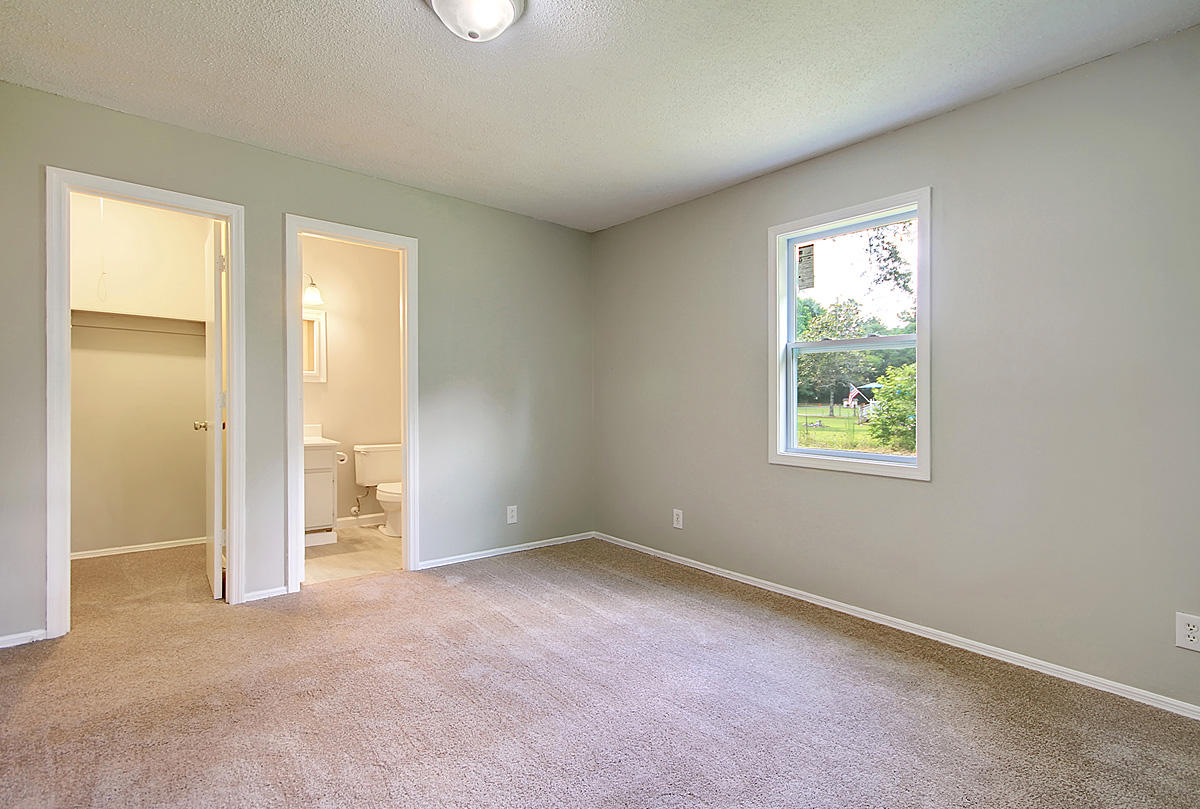 220 Lawrence Road Moncks Corner, SC 29461 - Photo 20 of 32 CREM_220 Lawrence_017