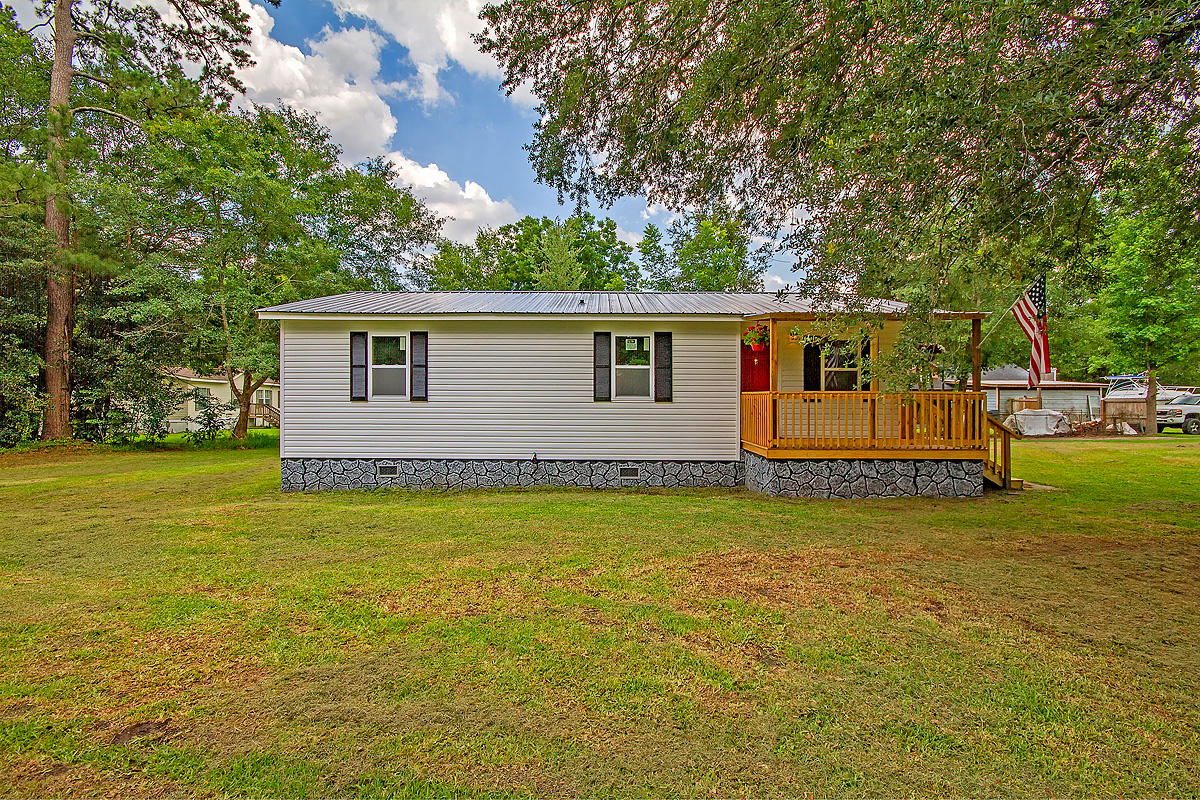 220 Lawrence Road Moncks Corner, SC 29461 - Photo 25 of 32 CREM_220 Lawrence_027
