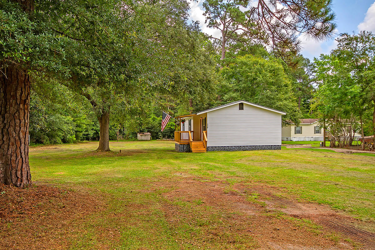 220 Lawrence Road Moncks Corner, SC 29461 - Photo 27 of 32 CREM_220 Lawrence_030