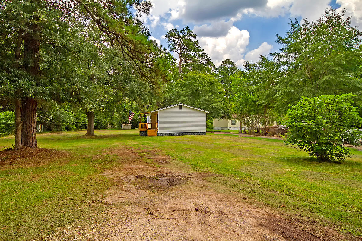 220 Lawrence Road Moncks Corner, SC 29461 - Photo 29 of 32 CREM_220 Lawrence_031