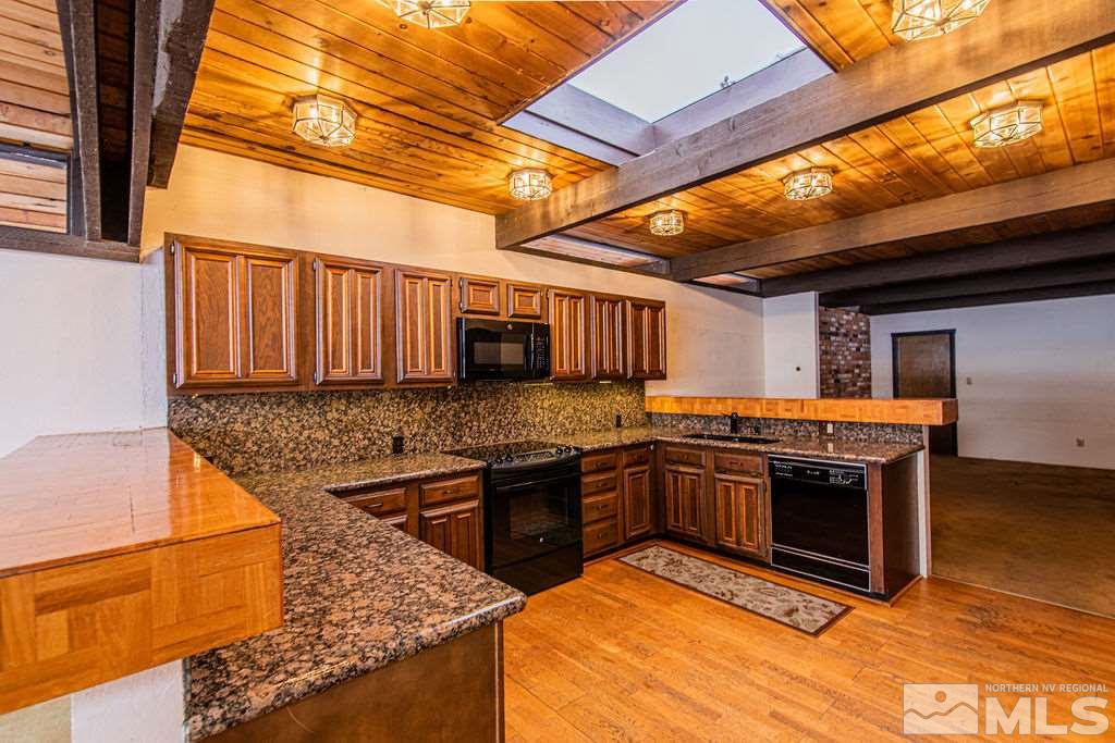 1680 Manzanita Lane Reno, NV 89509 - Photo 8 of 38 Photo 8