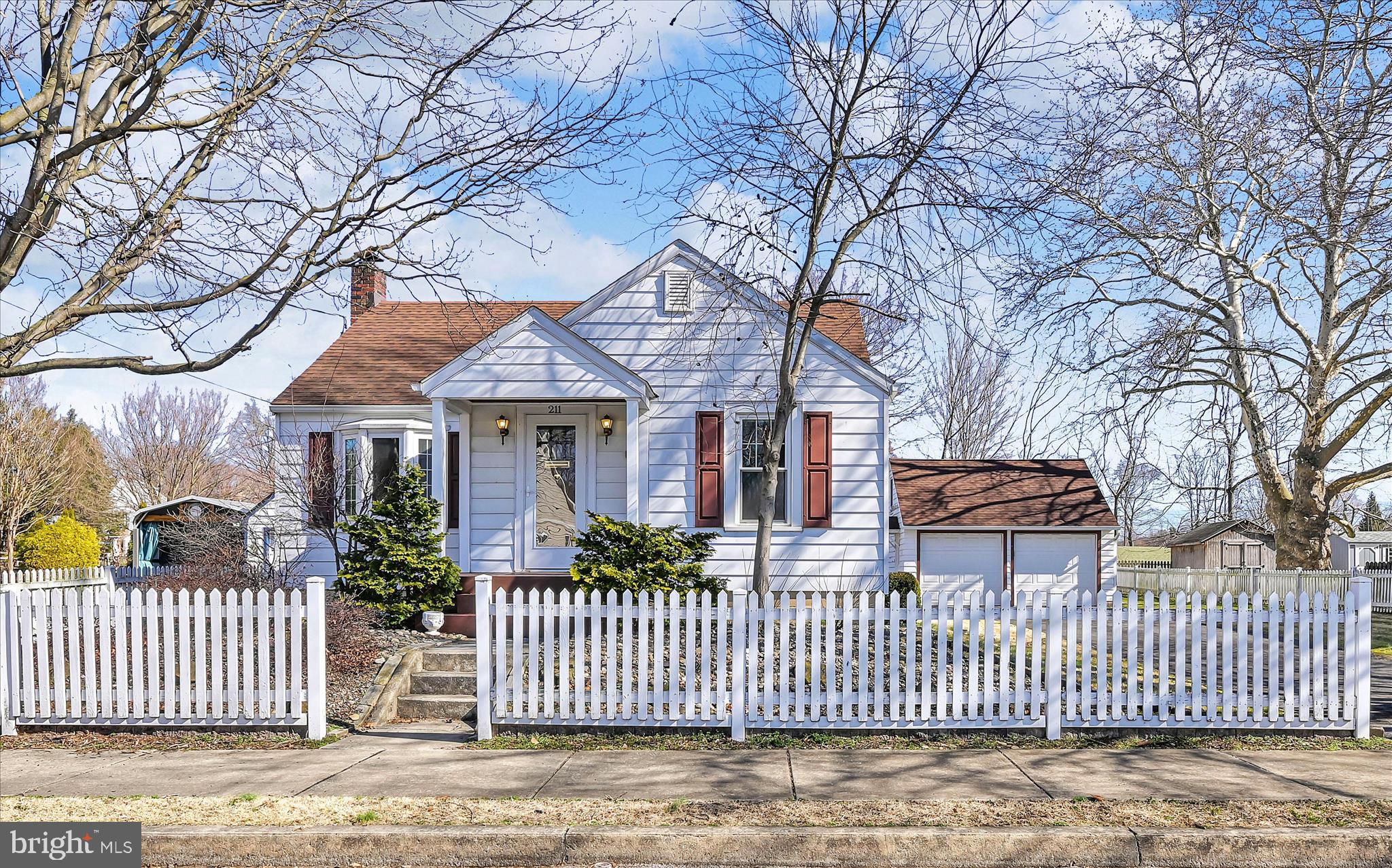 211 Noble Street Lititz, PA 17543 - Photo 1 of 27 Welcome Home