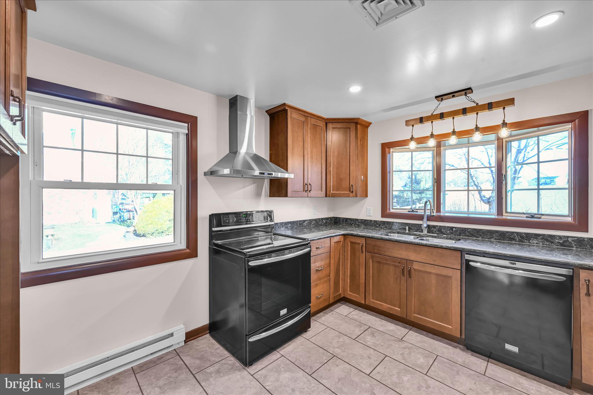 211 Noble Street Lititz, PA 17543 - Photo 7 of 27 Kitchen