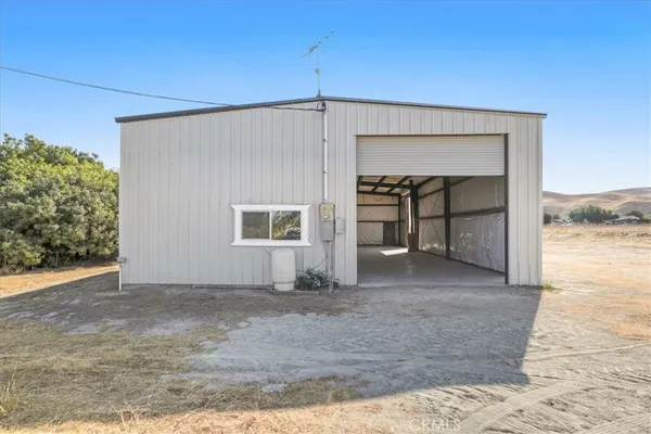$675,000 | 485 South 8th Street, Shandon, CA 93461