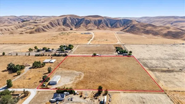 $675,000 | 485 South 8th Street, Shandon, CA 93461