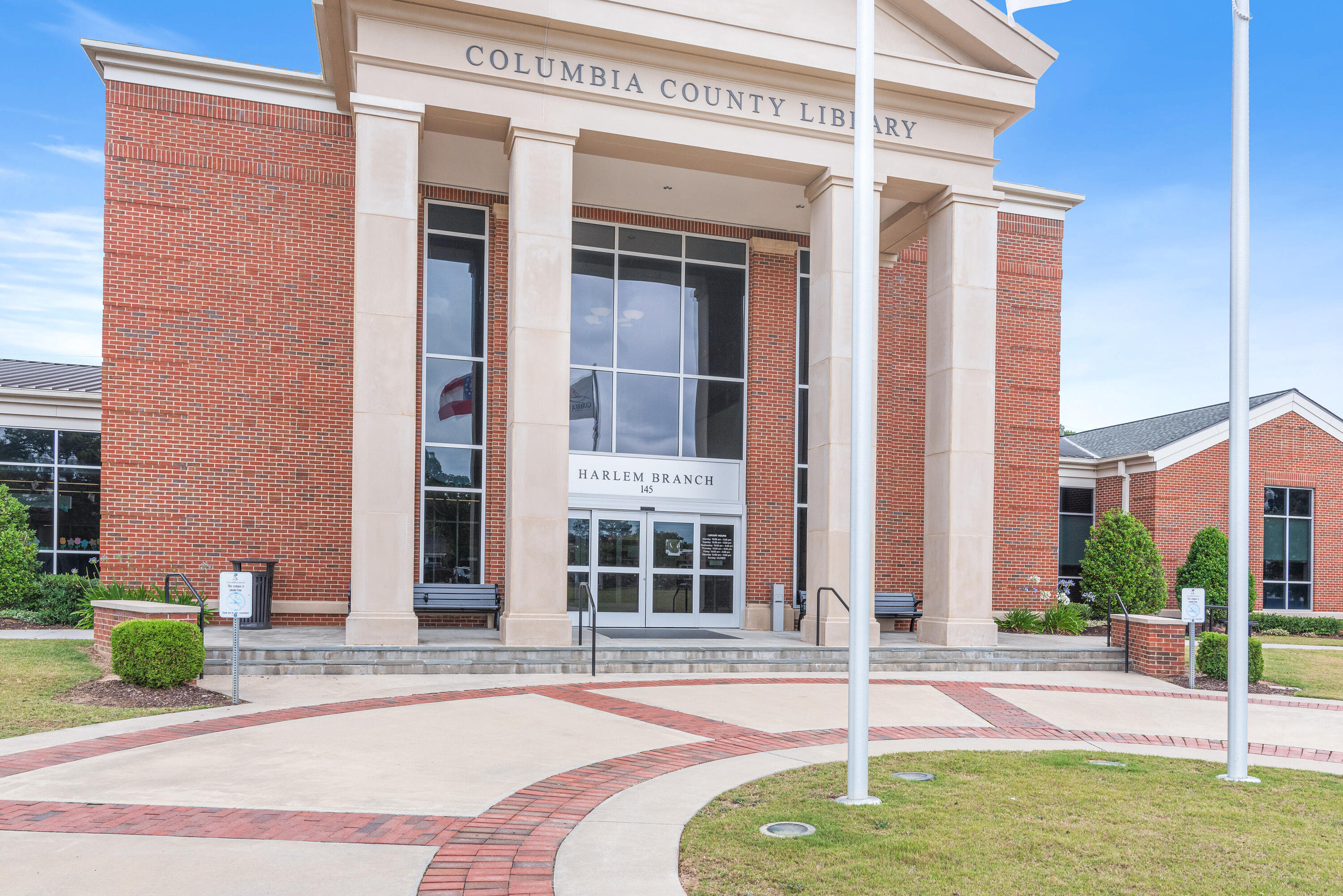 344 Tupelo Pass Harlem, GA 30814 - Photo 42 of 49 AGS_HWD_lifestyle_harlem_librarymain