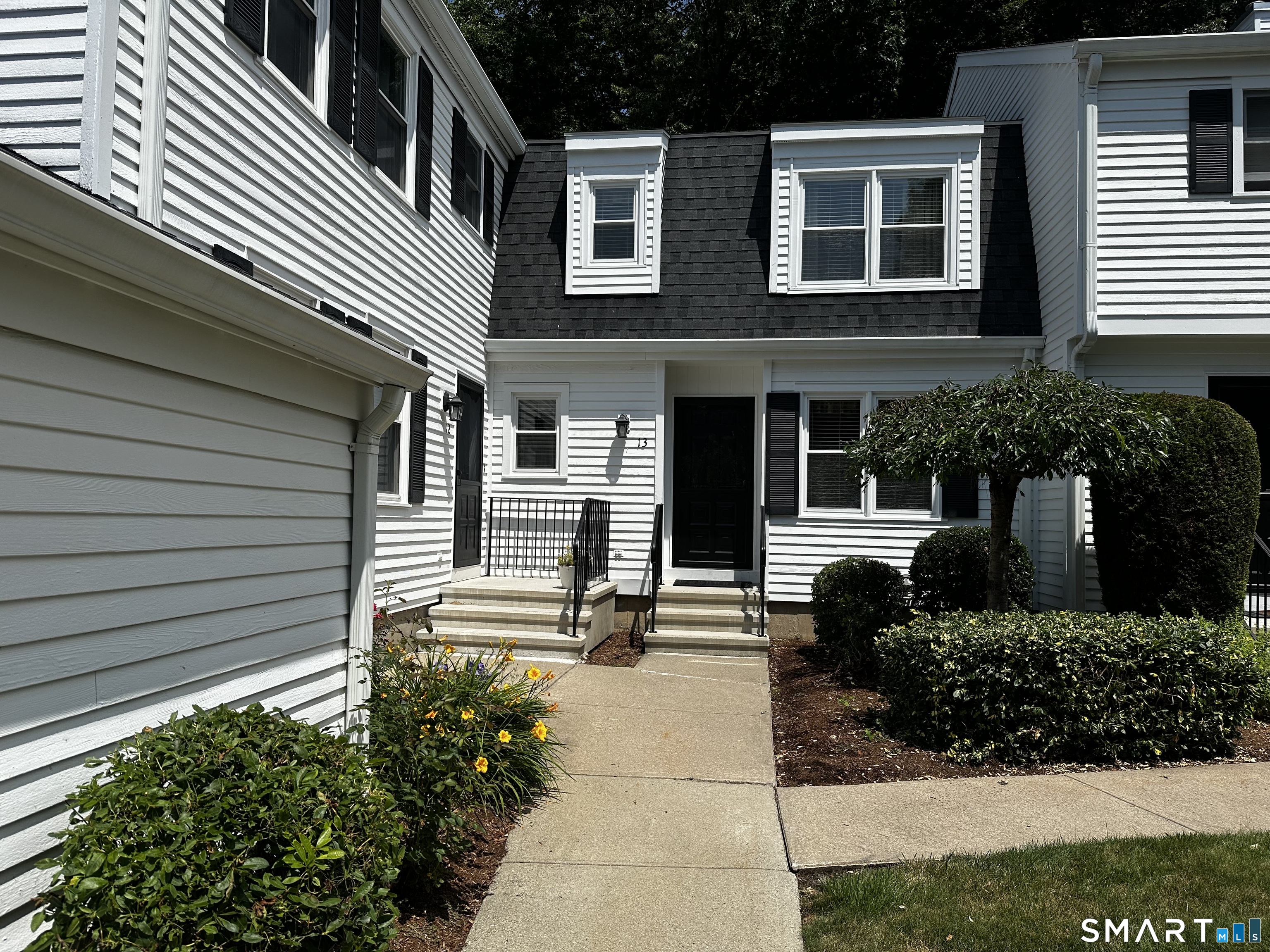 319 Thomaston Road, Unit 13 Watertown, CT 06795 - Photo 2 of 30