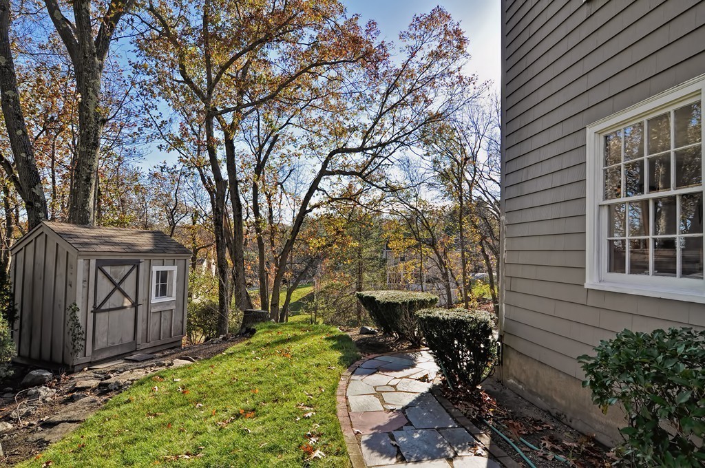 83 Thornberry Road Winchester, MA 01890 - Photo 28 of 30 Gallery Image 28