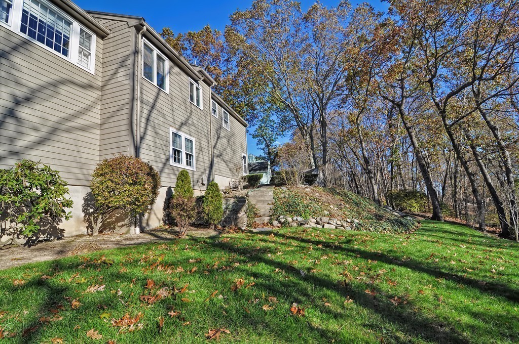 83 Thornberry Road Winchester, MA 01890 - Photo 30 of 30 Gallery Image 30