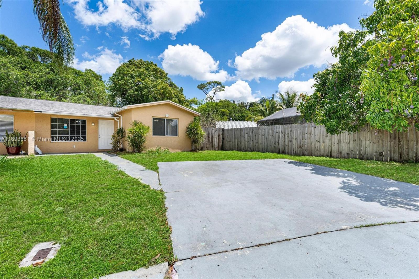 22123 Southwest 62nd Court Boca Raton, FL 33428 - Photo 2 of 24