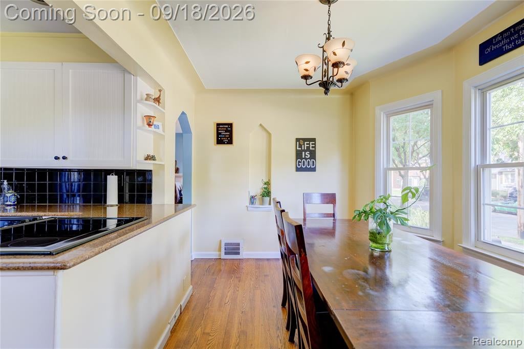 88 Amherst Road Pleasant Ridge, MI 48069 - Photo 7 of 71 Gallery Image 7
