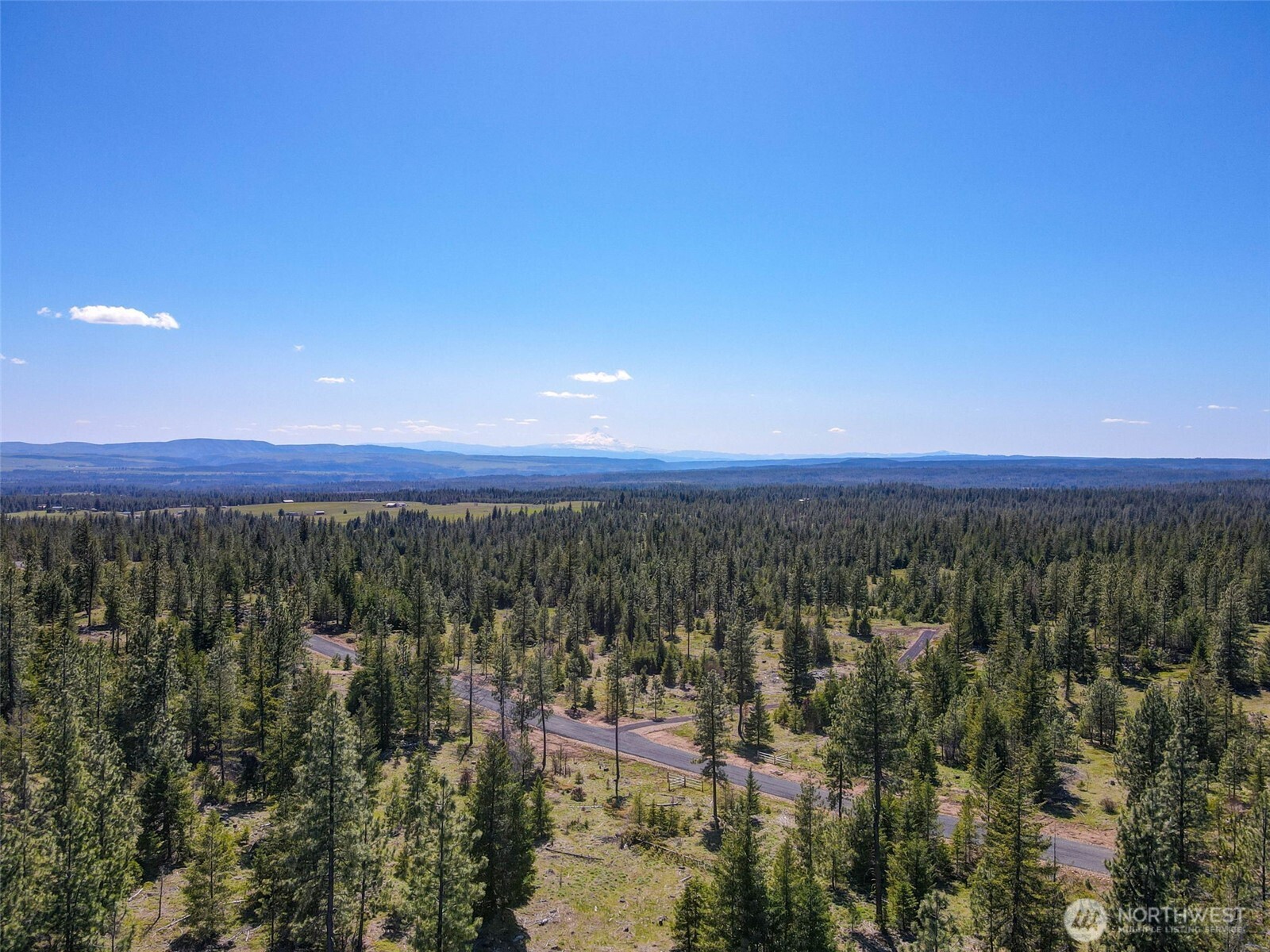 5 Sky Road Goldendale, WA 98620 - Photo 18 of 30 a view of city and a lake