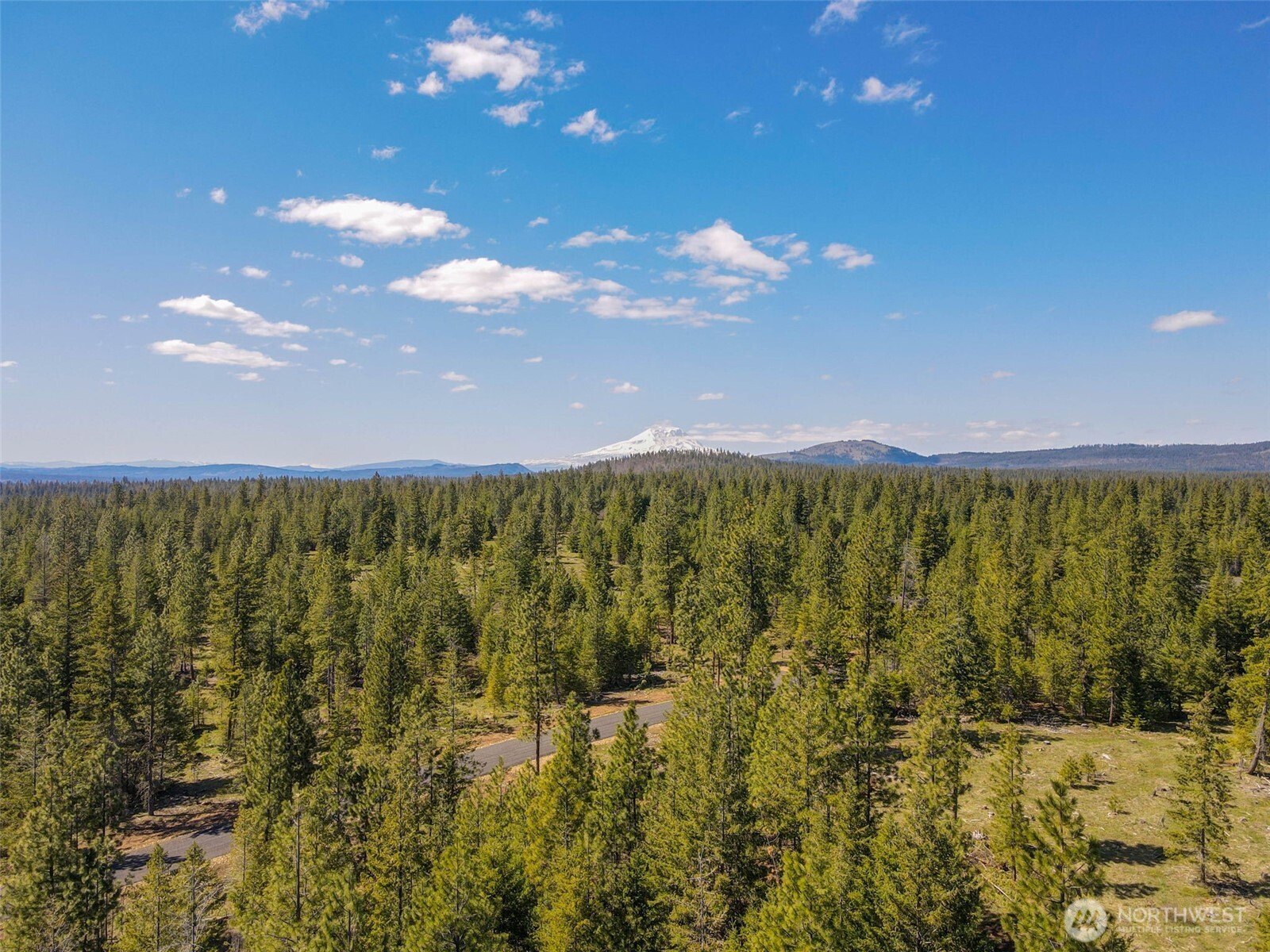 5 Sky Road Goldendale, WA 98620 - Photo 19 of 30 a view of an ocean from a yard