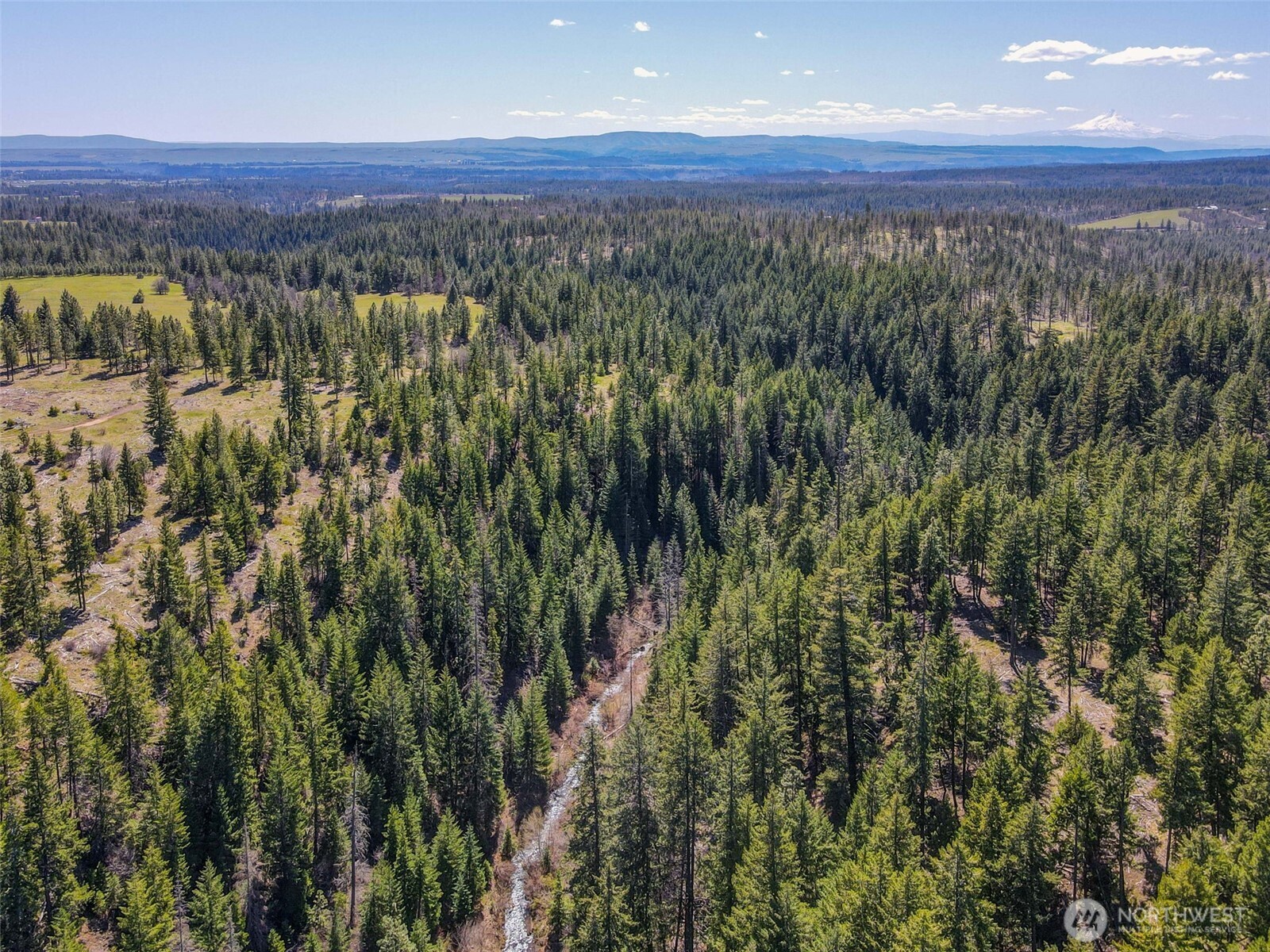 5 Sky Road Goldendale, WA 98620 - Photo 27 of 30 a view of a city and mountains