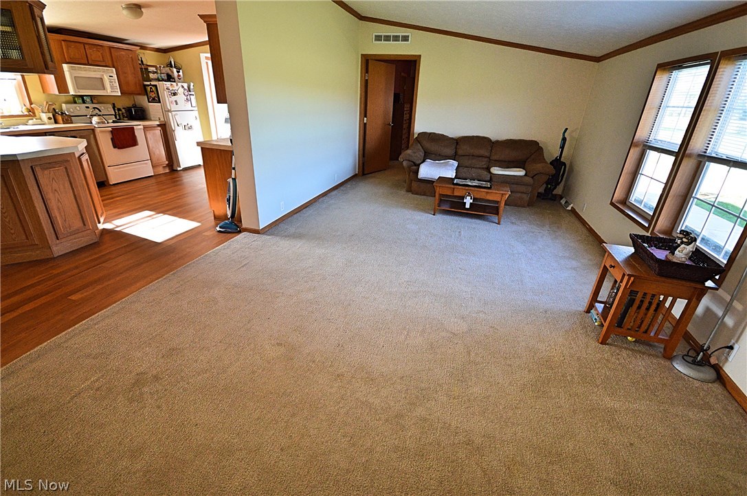 6680 Summers Road Windsor, OH 44099 - Photo 10 of 19 Gallery Image 10
