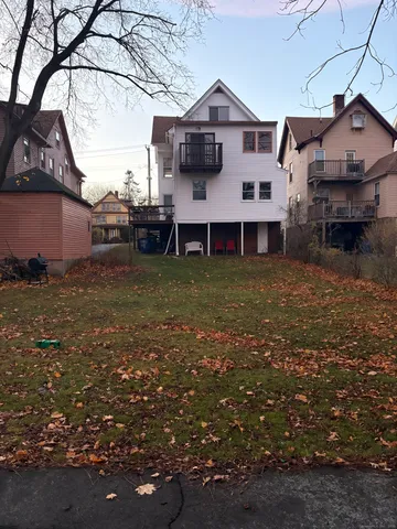 $2,200 | 345 Norton Street, Unit 2, New Haven, CT 06511