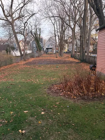 $2,200 | 345 Norton Street, Unit 2, New Haven, CT 06511