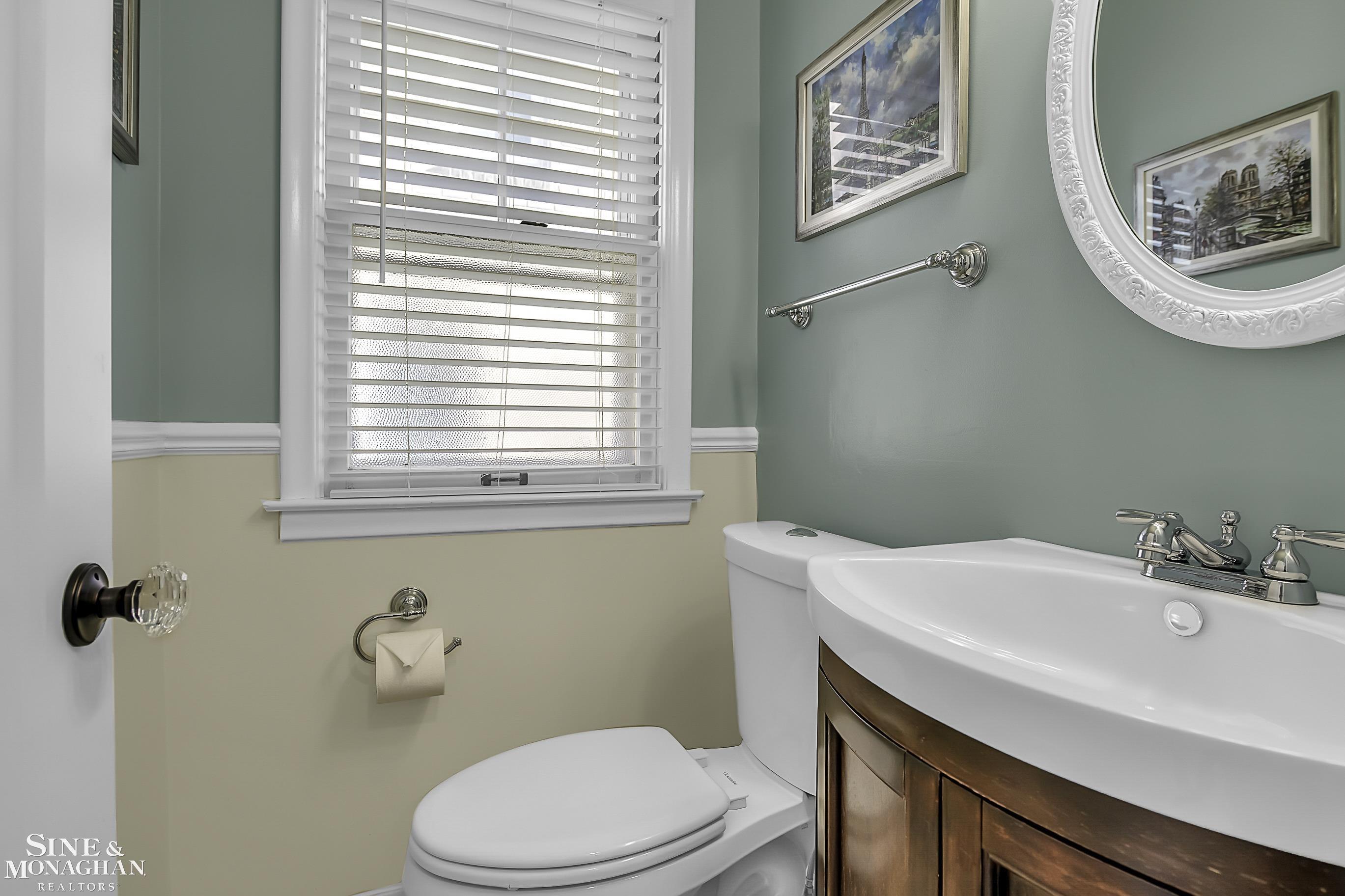 1709 Prestwick Road Grosse Pointe Woods, MI 48236 - Photo 18 of 36