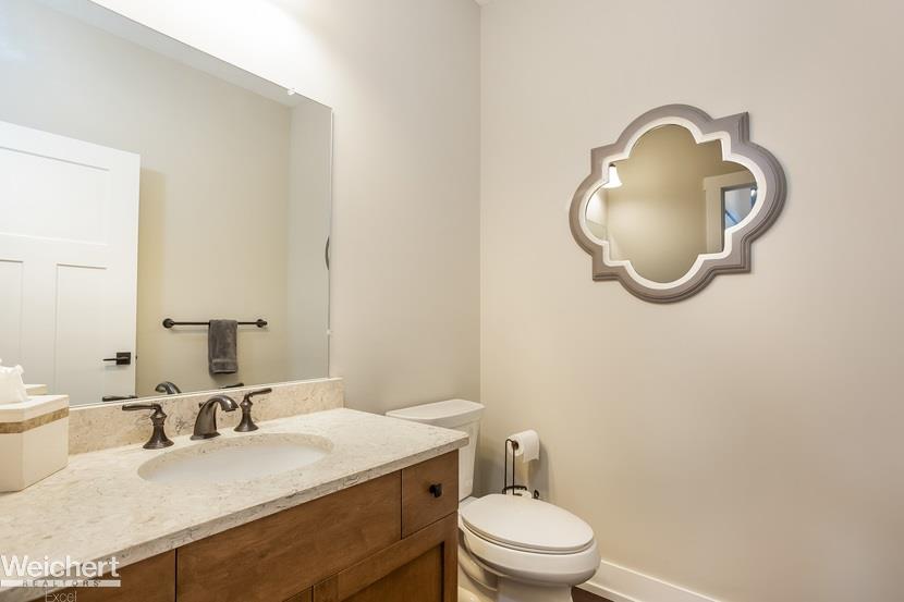 71400 Julius Drive Romeo, MI 48065 - Photo 4 of 25 Powder Room