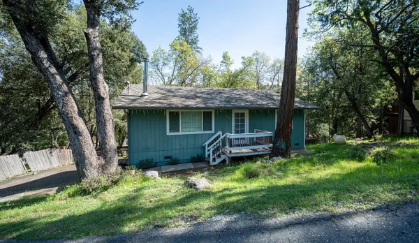 $325,000 | 21407 Crystal Falls Drive, Sonora, CA 95370