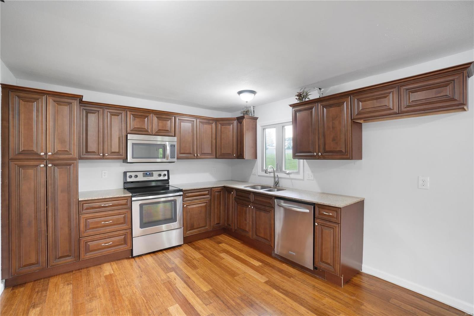5697 Gutermuth Road St. Charles, MO 63304 - Photo 2 of 17 Gallery Image 2