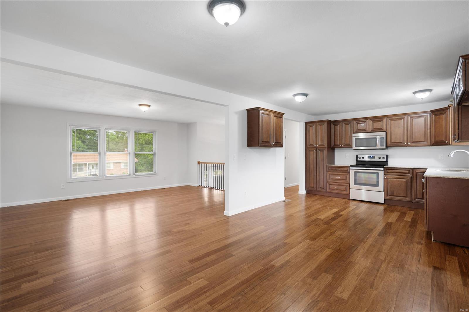 5697 Gutermuth Road St. Charles, MO 63304 - Photo 5 of 17 Gallery Image 5