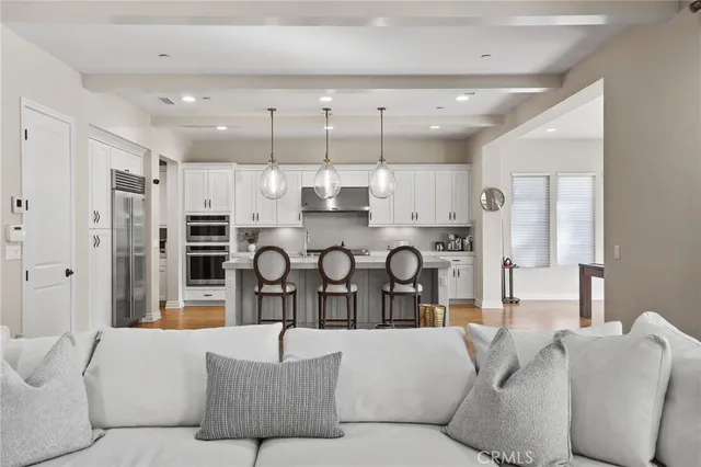 $4,080,000 | 10 Shadybend, Irvine, CA 92602