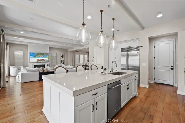 $4,080,000 | 10 Shadybend, Irvine, CA 92602