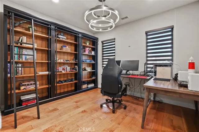 $4,080,000 | 10 Shadybend, Irvine, CA 92602