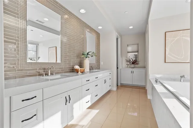 $4,080,000 | 10 Shadybend, Irvine, CA 92602