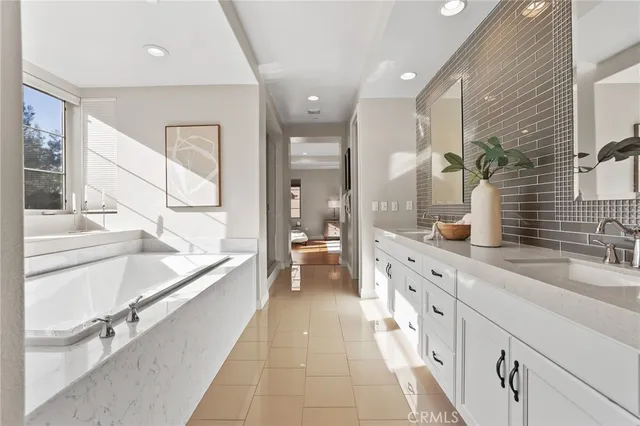 $4,080,000 | 10 Shadybend, Irvine, CA 92602