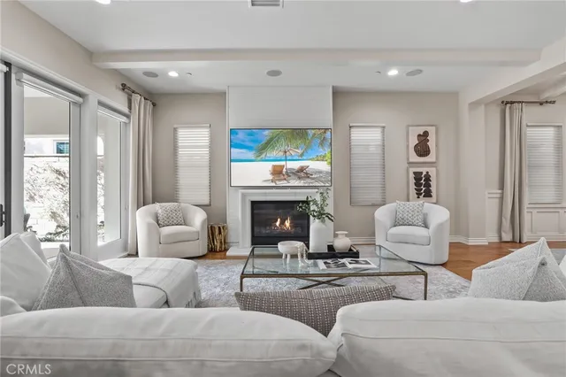 $4,080,000 | 10 Shadybend, Irvine, CA 92602