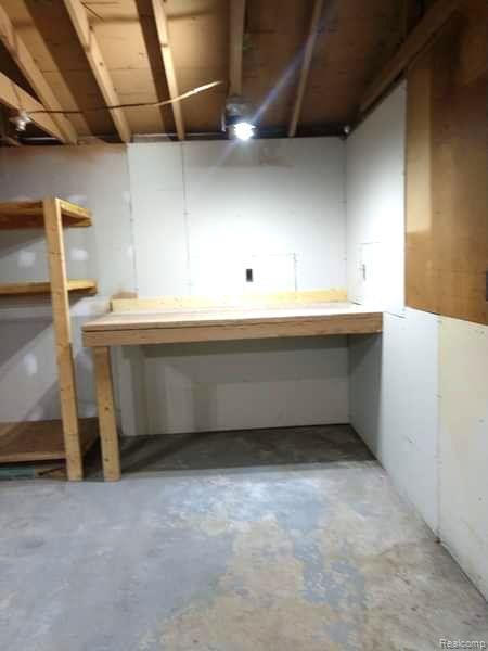 2507 Liter Road Lake Orion, MI 48359 - Photo 53 of 65 Gallery Image 53