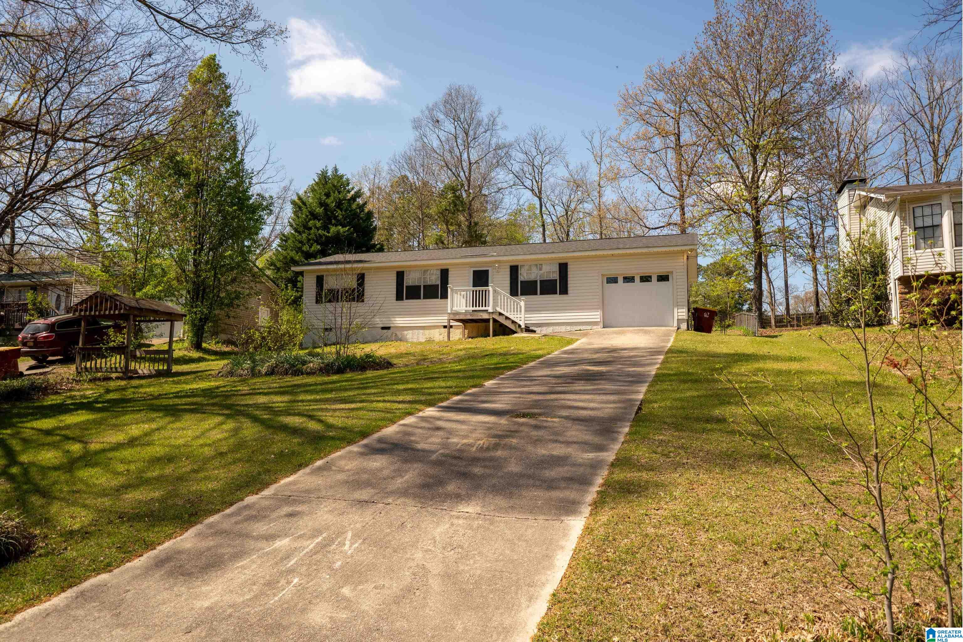 6602 Womack Road Pinson, AL 35126 - Photo 2 of 25