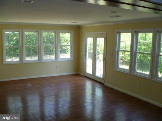 5226 Forman Court Springfield, VA 22151 - Photo 8 of 11 Bedroom (Master)