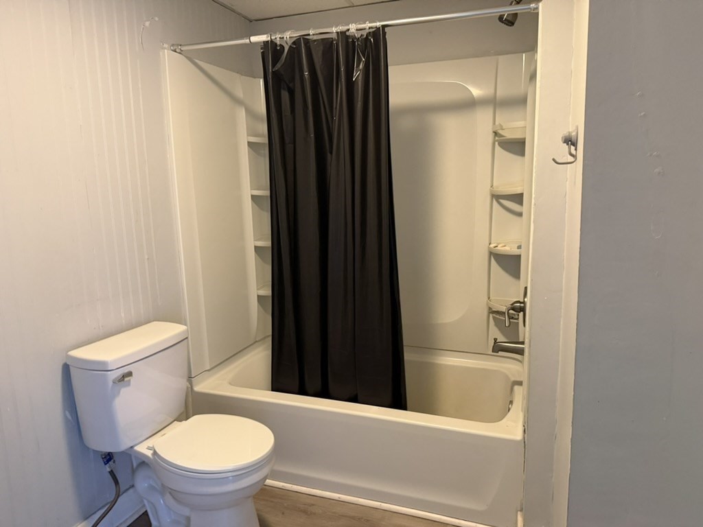 31 North Street Worcester, MA 01605 - Photo 2 of 14